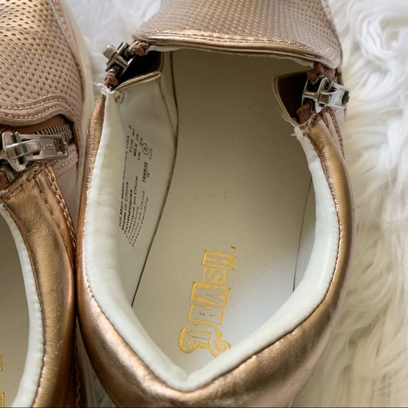 BRASH | Gold metallic slip on sneakers - Picture 8 of 13